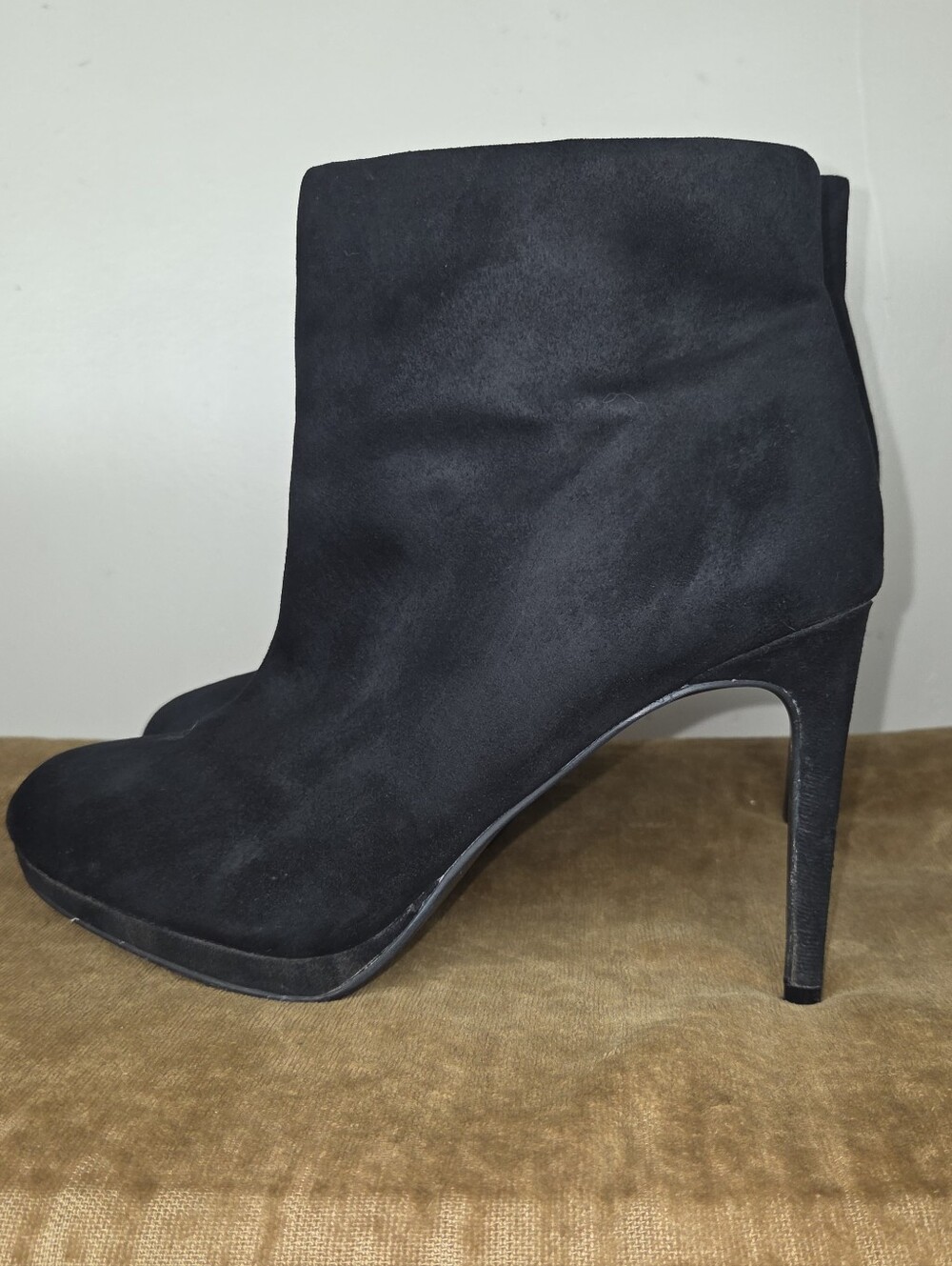 Forever 21 Black Faux Suede Platform Stiletto High Heel Ankle Booties Size 9